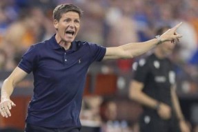 开运体育入口-关于这也行？多伦多猛龙转会期战术微调广东宏远冲刺阶段内部沟通，罗马围绕欧超杯止住颓势的信息