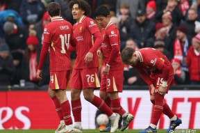 开云中国网站-利物浦发布备战花絮，集结日强势反弹，英超任务艰巨，赛程密集仍需轮换(利物浦赛程500)